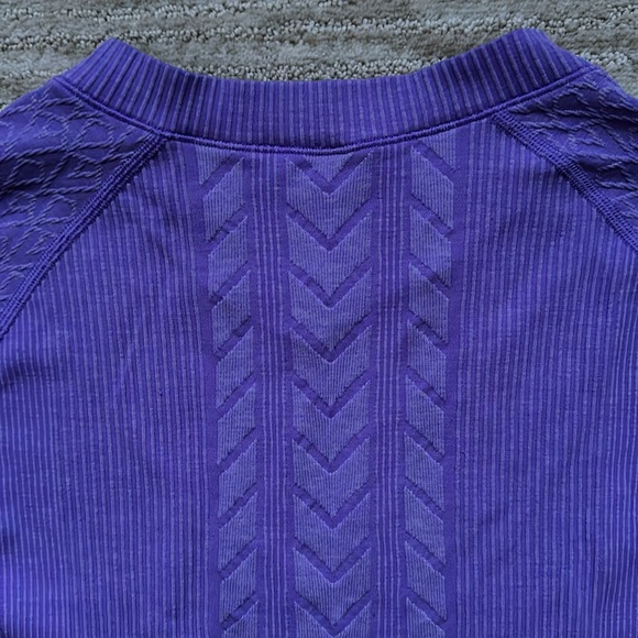 EUC Ivivva by Lululemon Glacier Air Long Sleeve Top Shirt Purple Size 12 - Picture 8 of 13